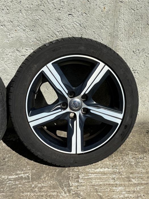 Cauciucuri Volvo 225/45 R17