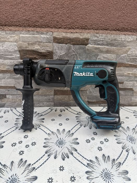 Акумулаторен перфоратор Makita DHR202Z SOLO /18 V