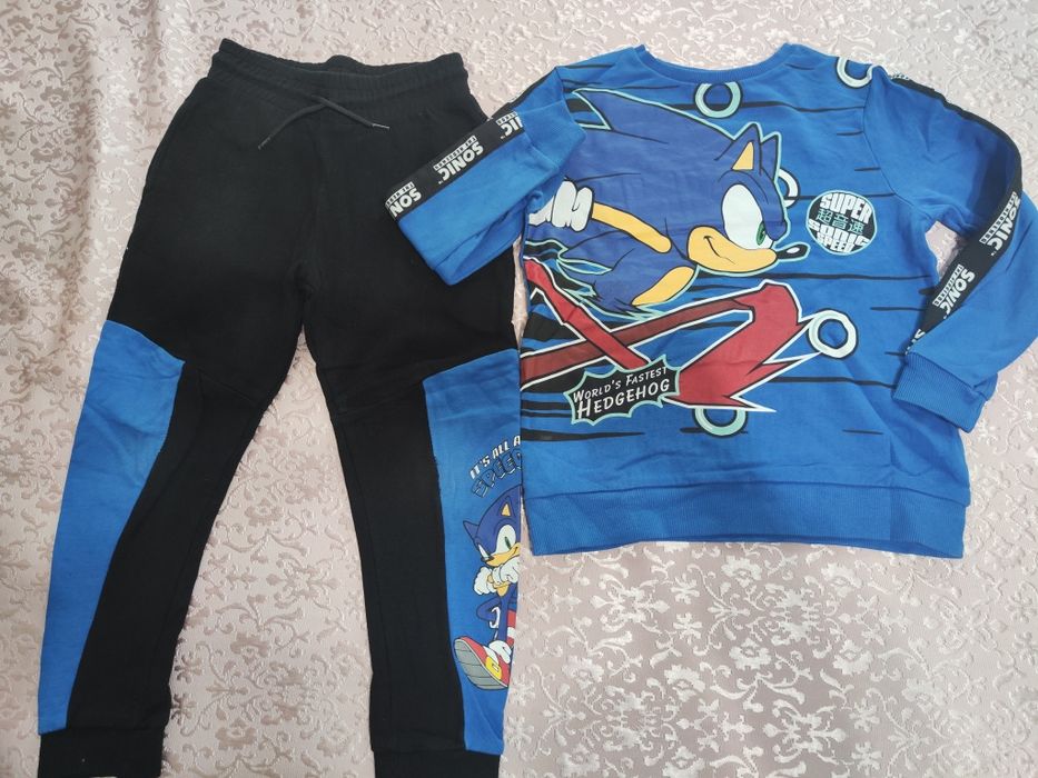 Екип за момче  на George Sonic