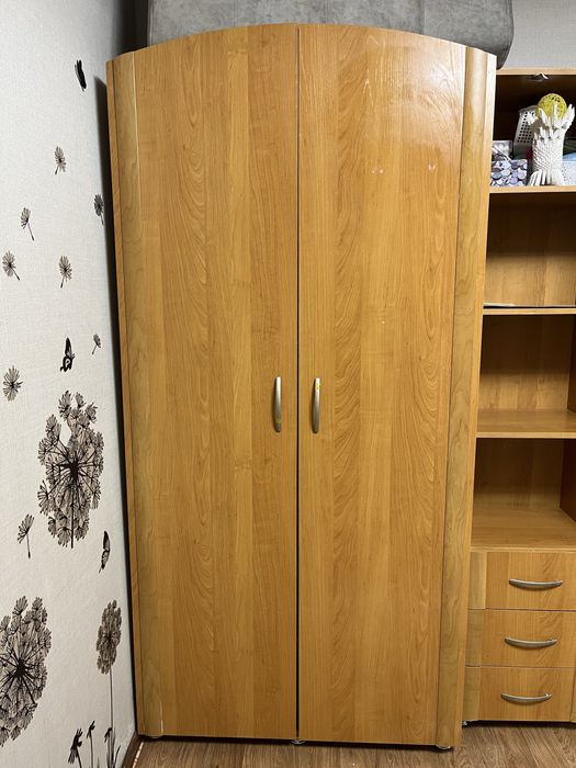 продам шкаф для одежды