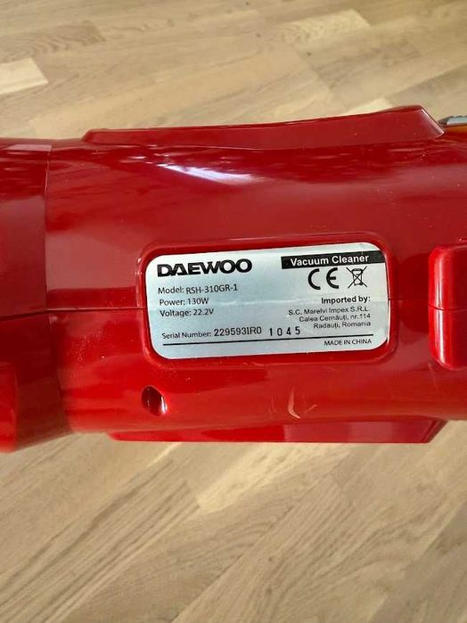 Aspirator vertical Daewoo 9 in 1 RSH-310GR Hepa stare foarte buna