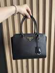 Чанта Prada Galria