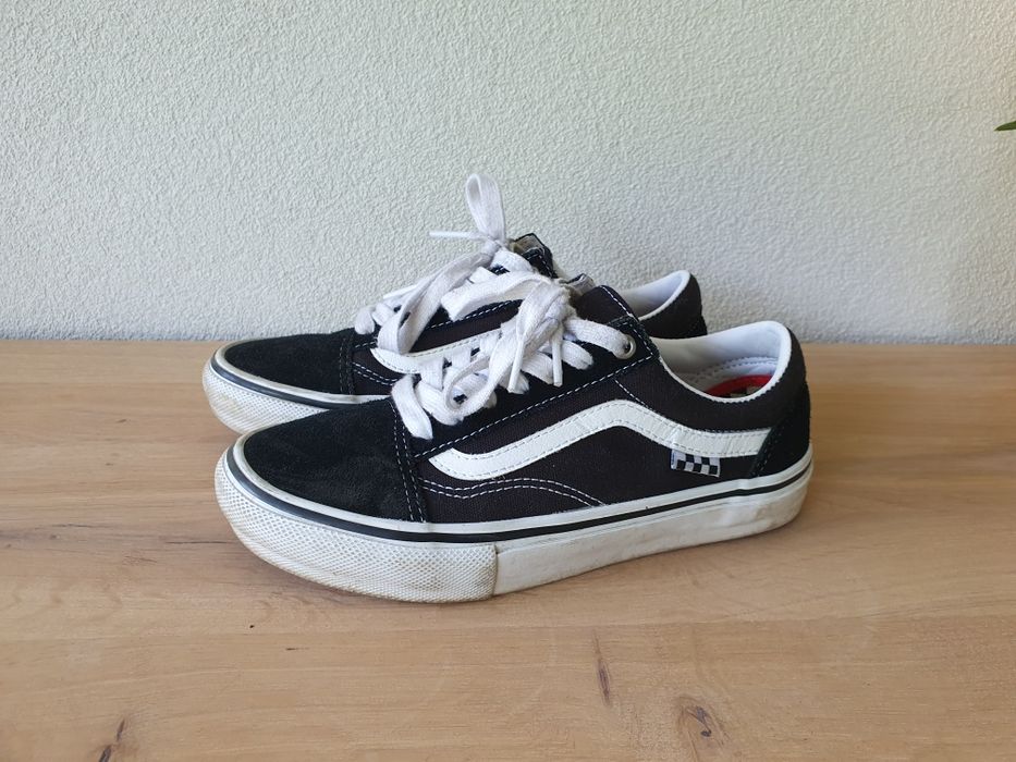 Vans skateboarding negrii