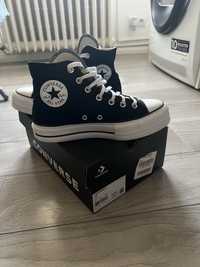 Converse All star lift