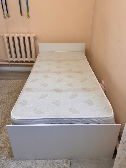 Кровать 90х200 см