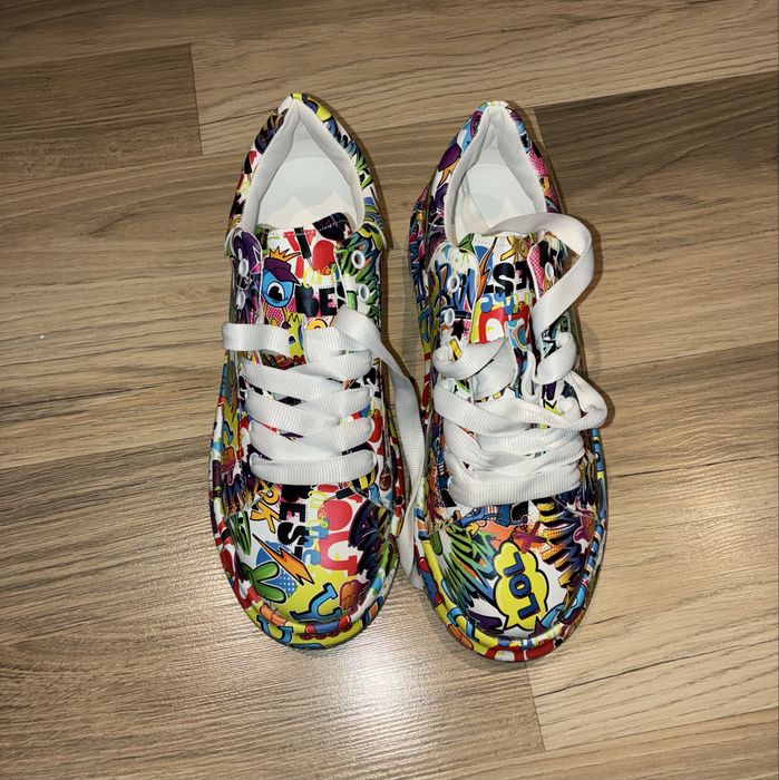 Pantofi sport cu model tip comic book/graffiti