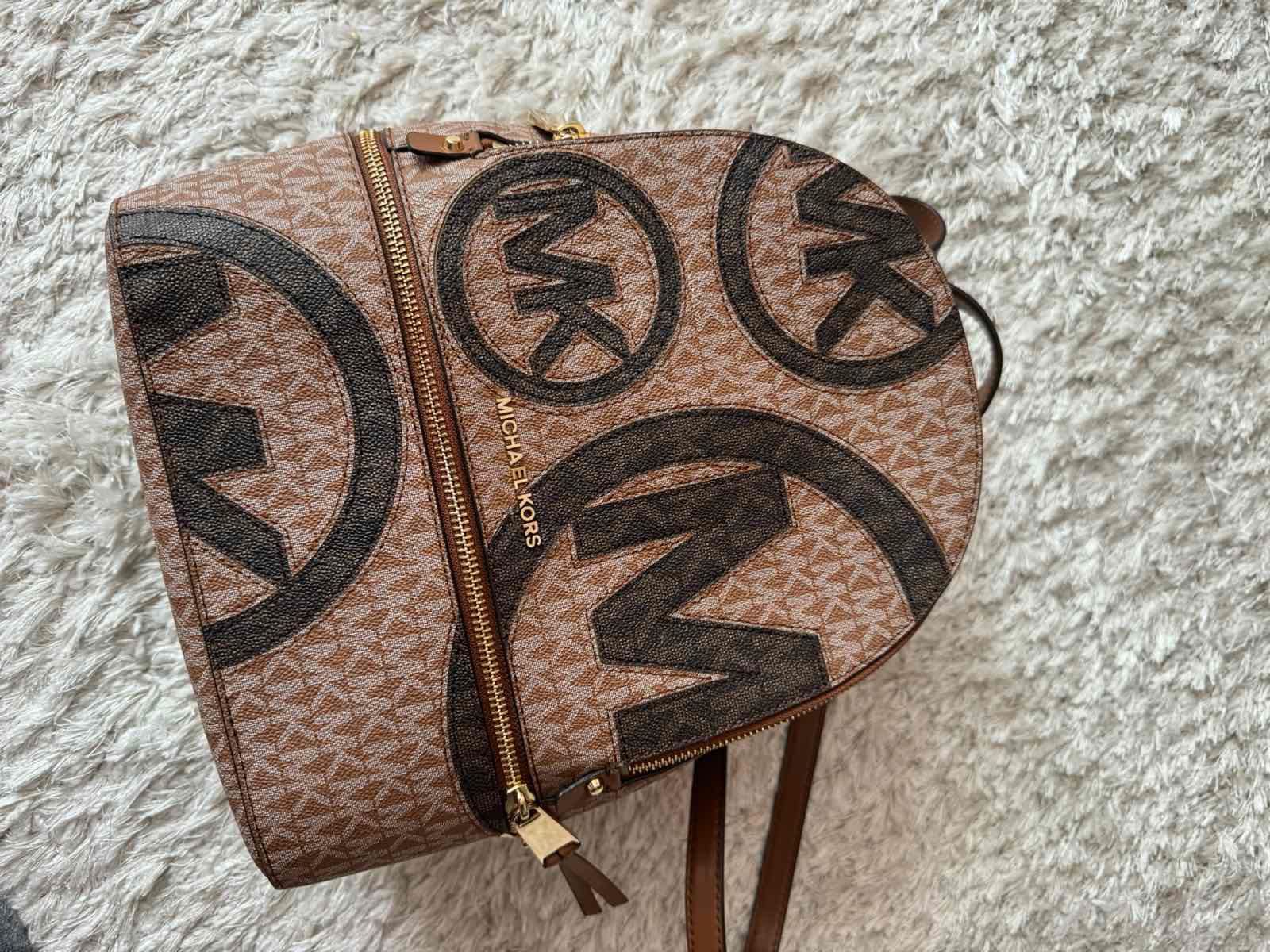 Оригинална Дамска раница на Michael Kors