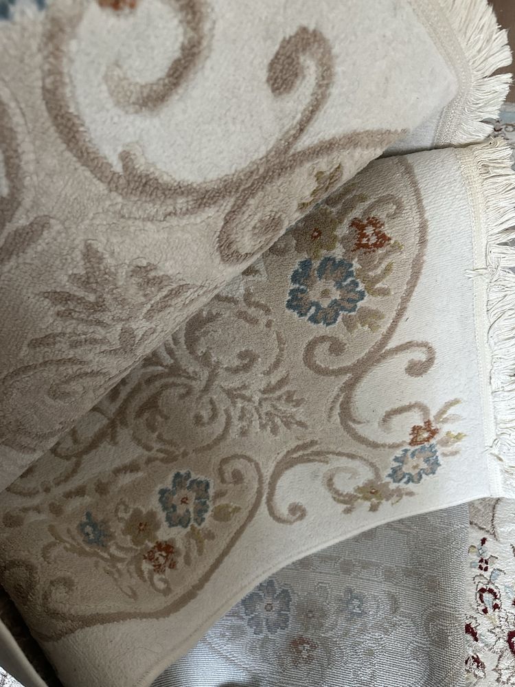 Продается ковер. 200х300