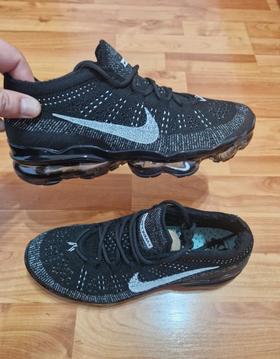 Adidasi nike ari vapormax