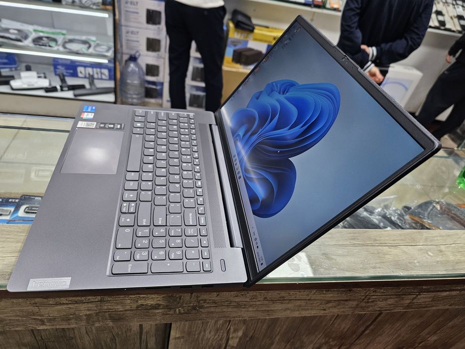 Lenovo Ideapad 5 core i5 12-поколения