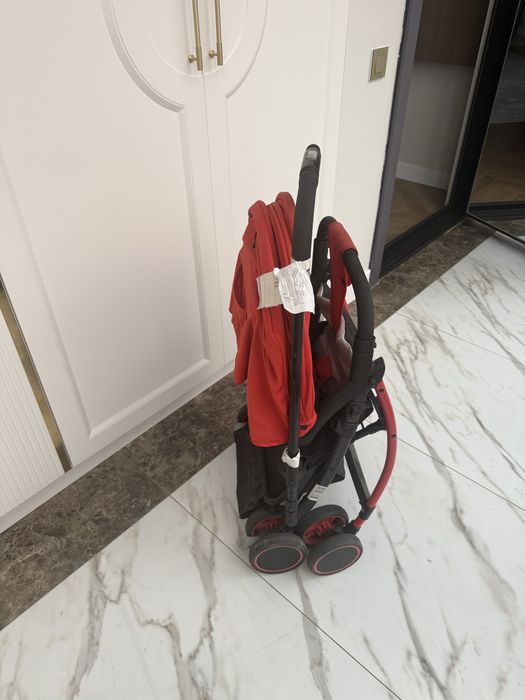 Коляска прогулочная