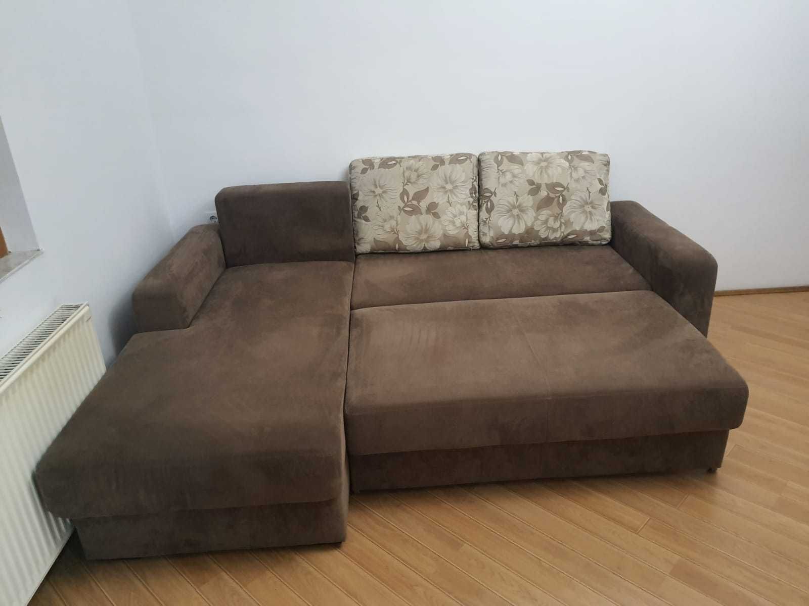 Canapea extensibilă - stare foarte bună