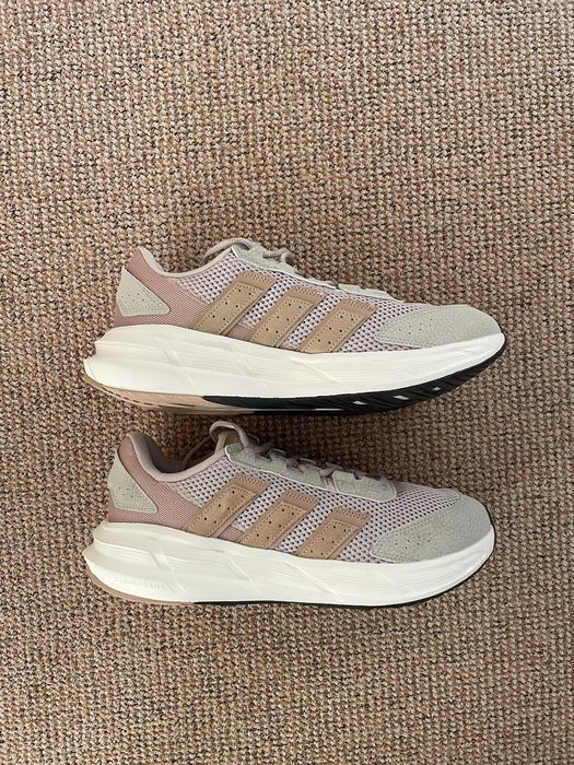 Addidas Astrastar 43 1/3  Чисто нови