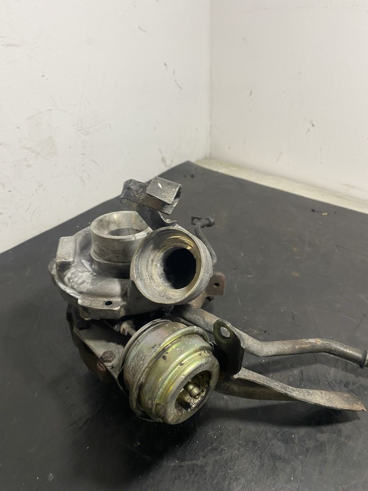 Turbina Mercedes C-class w203 2.2 cdi 143 cp A6110960999