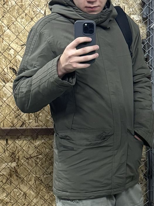 Продаю adidas куртку оригинал,могу показать и доказать