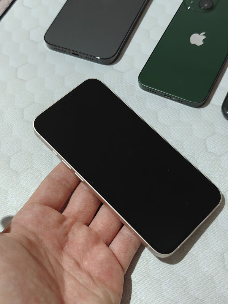 iPhone 13 5G (Starlight) Deosebit cu 100% Baterie Ofertă Preț