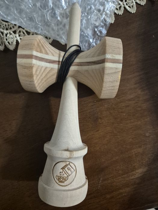 Ken cereal vine cu ață și rulment