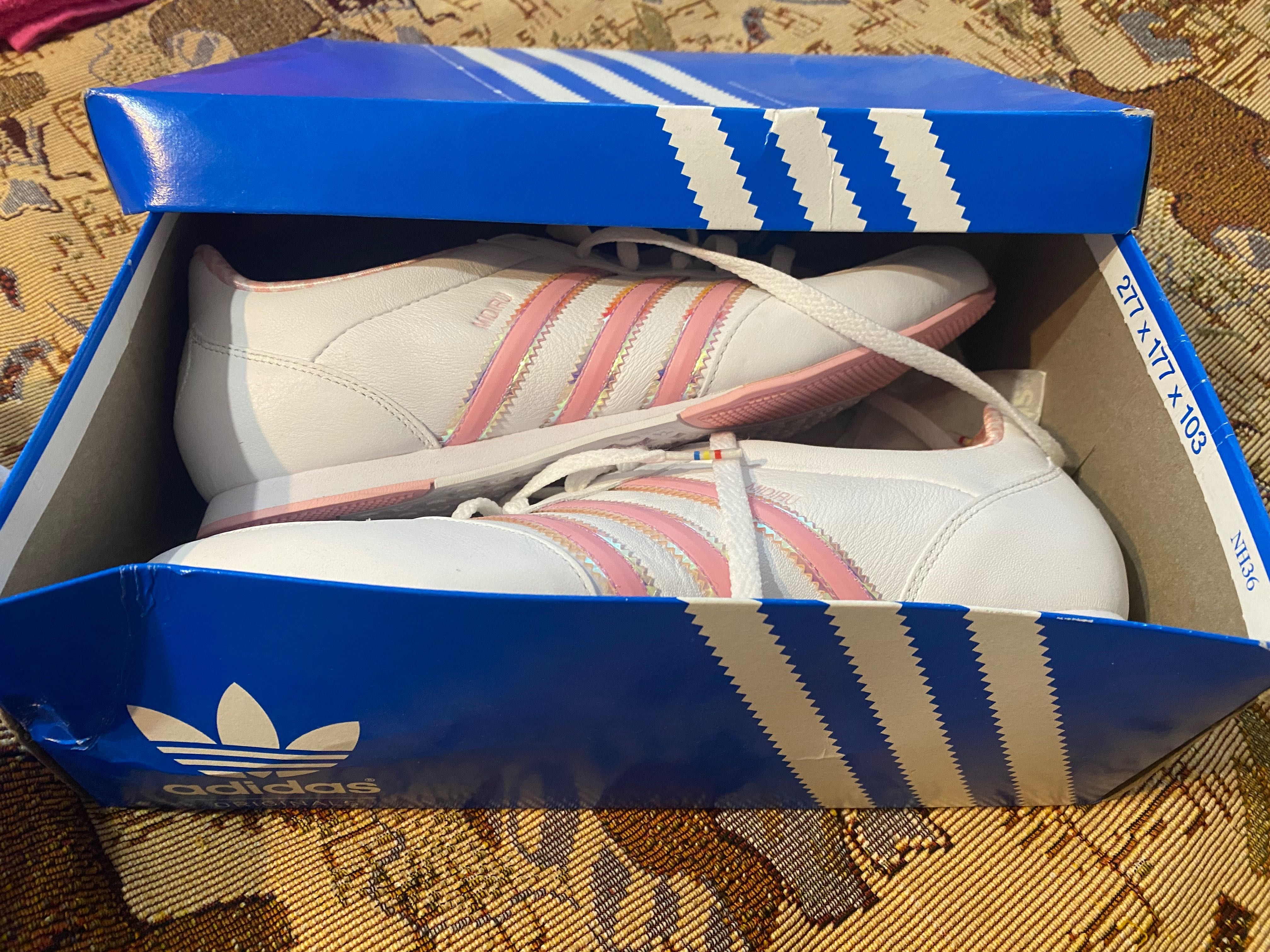 Чисто нови ADIDAS ORIGINALS дамски маратонки