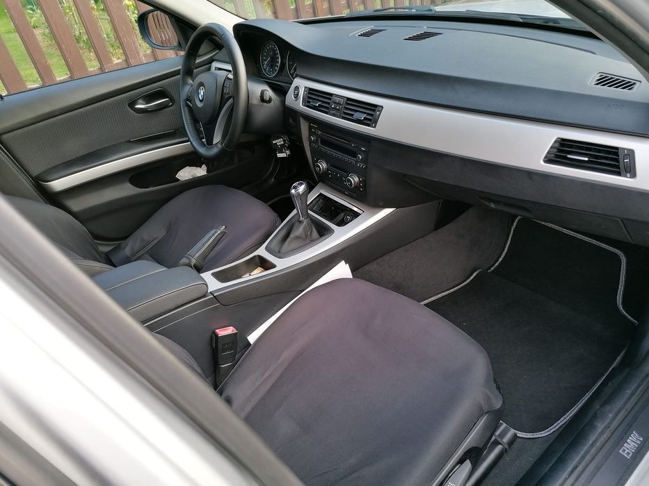 BMW 318 BENZINA 2010