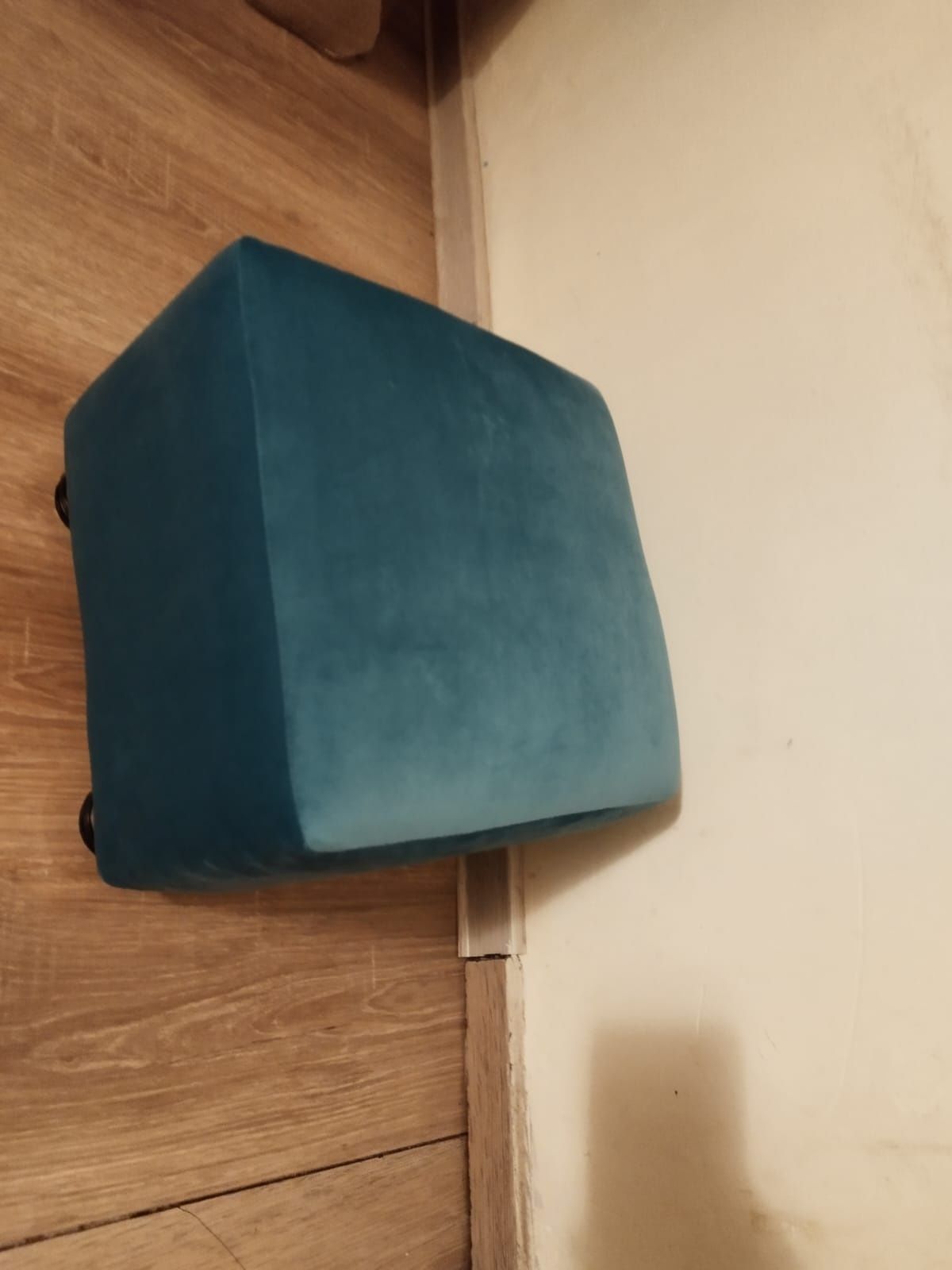 Vând taburet, taburel scăunel copii tapițat culoare bleu