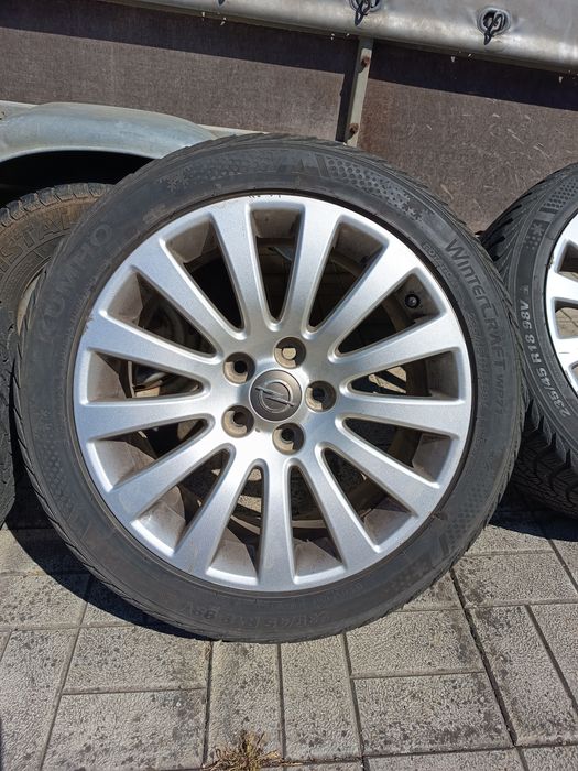 Jante de aliaj cu anvelope 235/45 R18 de iarna Opel Insignia