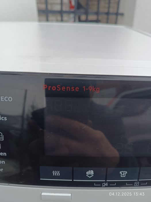 Сушилня AEG 9 кг термопомпа