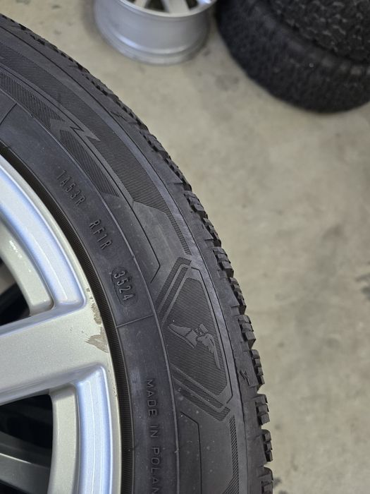 2 Броя 215/55/17 Goodyear 7mm 24dot