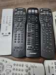 Diverse modele de telecomenzi Bose