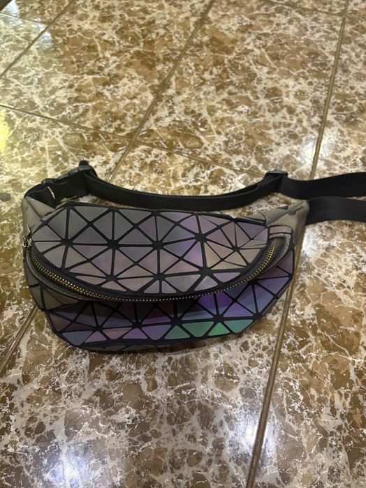 Дамски чанти за кръста и през рамо