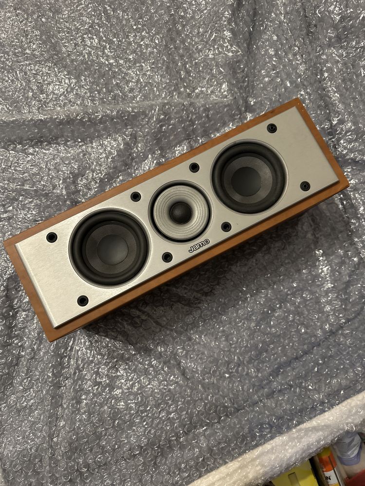 Колонка Jamo E 7CEN