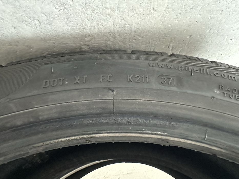 Vand set 2 anvelope 235/40/19 Pirelli Sottozero iarna