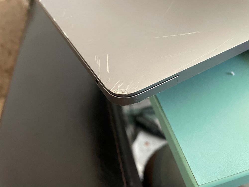 Vand piese macbook pro 13 a2338
