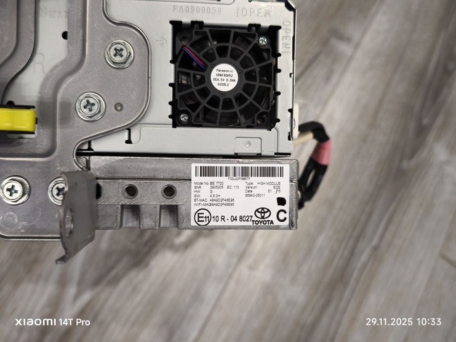 Toyota RAV4 аудио система с навигация отигинална