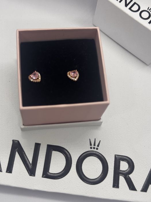 Пандора обеци Pandora