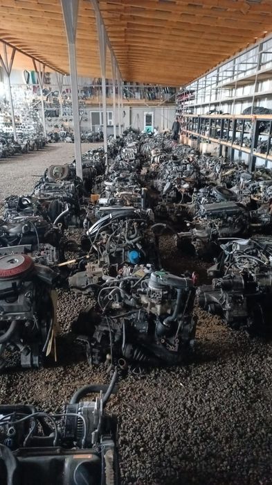 Запчасти привозные из Германии работаем без выходных и обеда