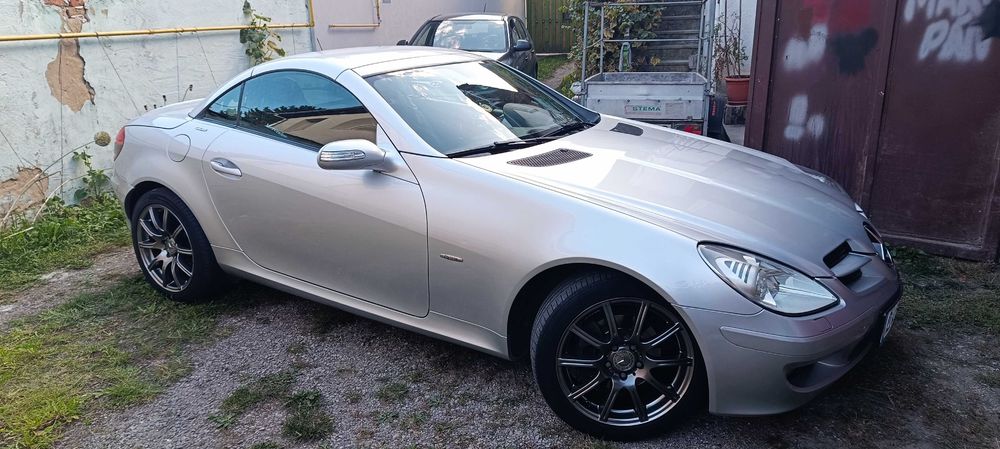 Mercedes Benz SLK 200 impecabil