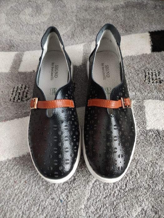 Vand pantofi piele nr 39 merg pentru un 38