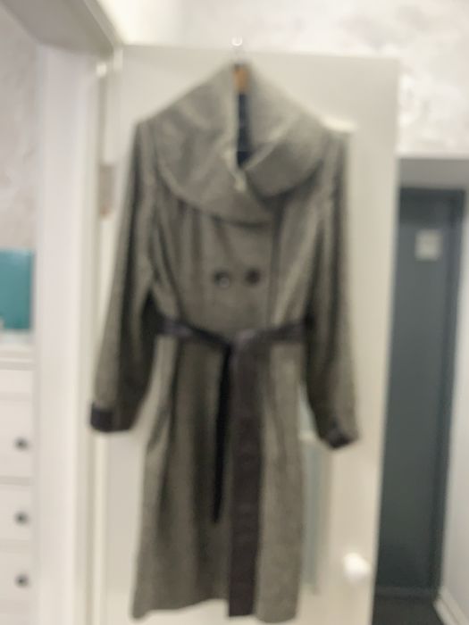 Польто демисезонное женское.