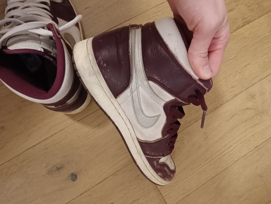 Jordan 1 High Orginali Bordeaux Defecte