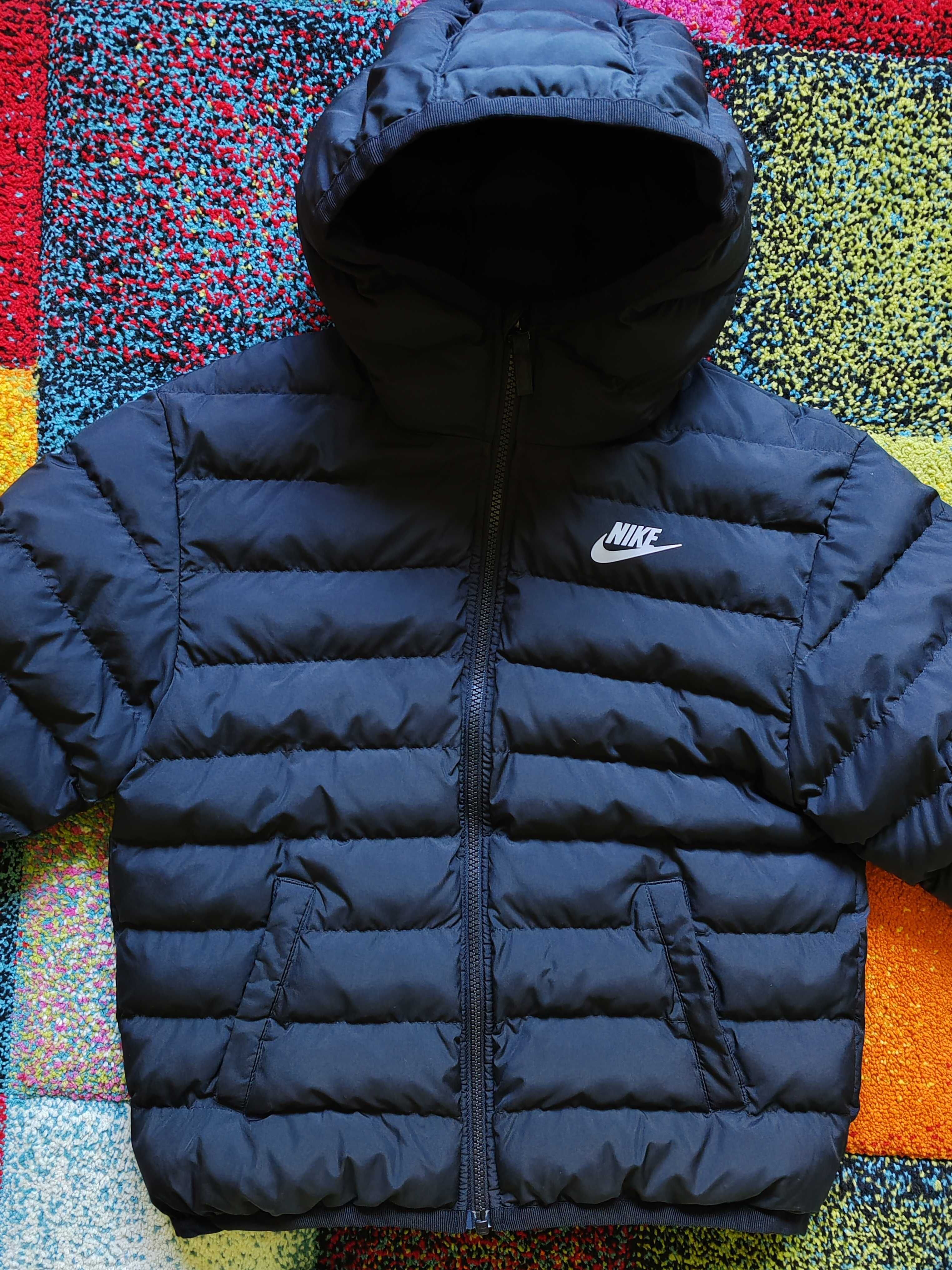 Детско яке Nike размер М