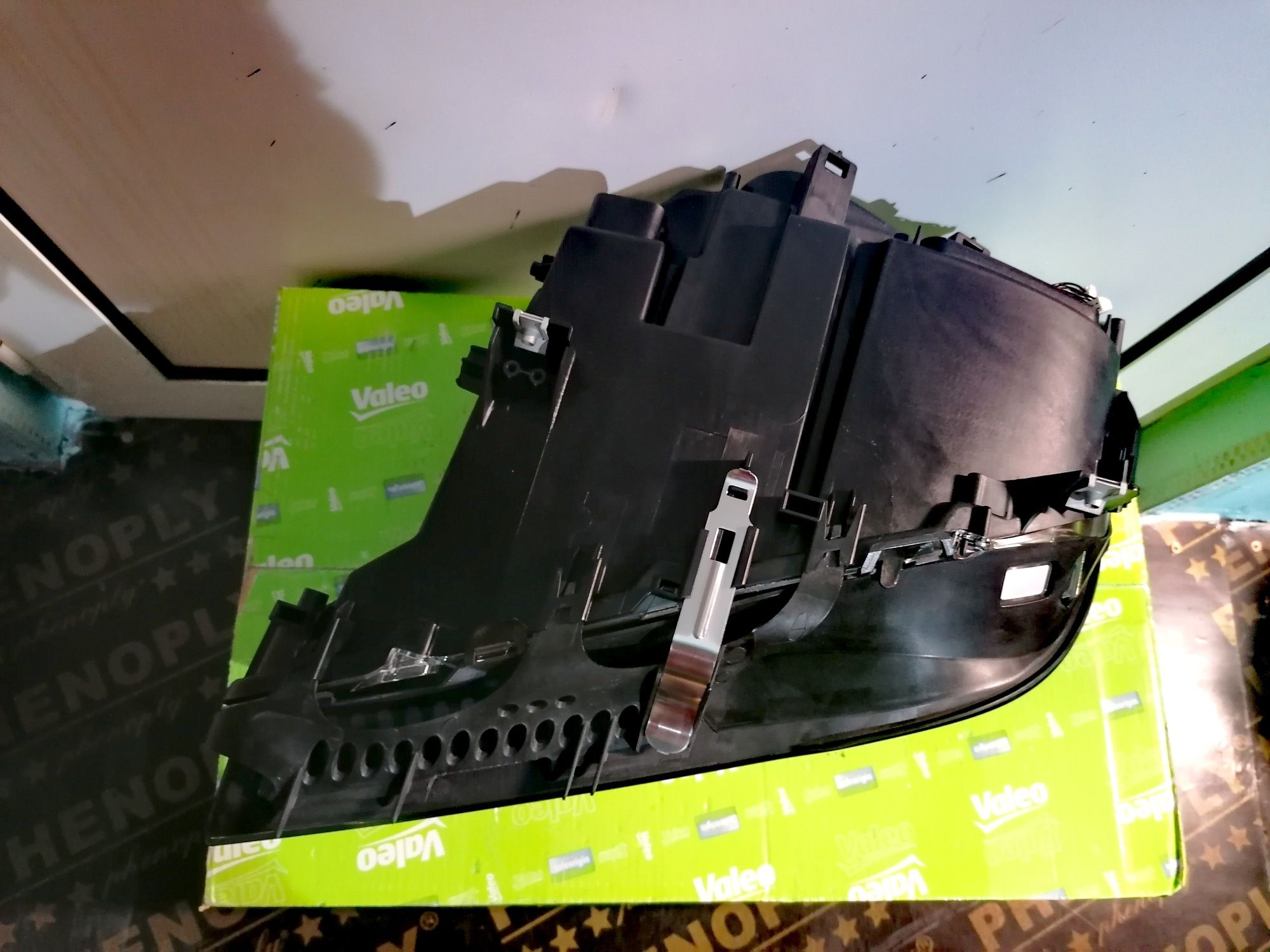 Фар Фарове за БМВ 7 Ф01 Ф02 / BMW F01 F02 Dynamic Xenon - Нов.