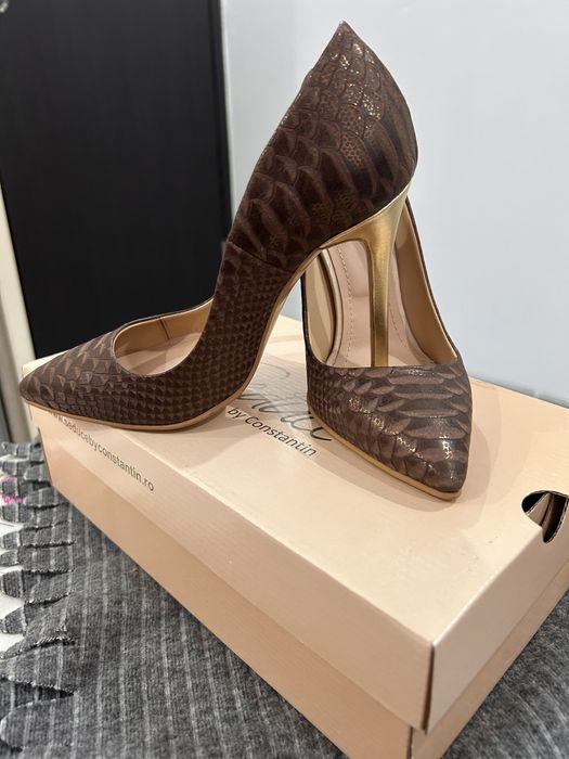 2 perechi Pantofi piele marime 36