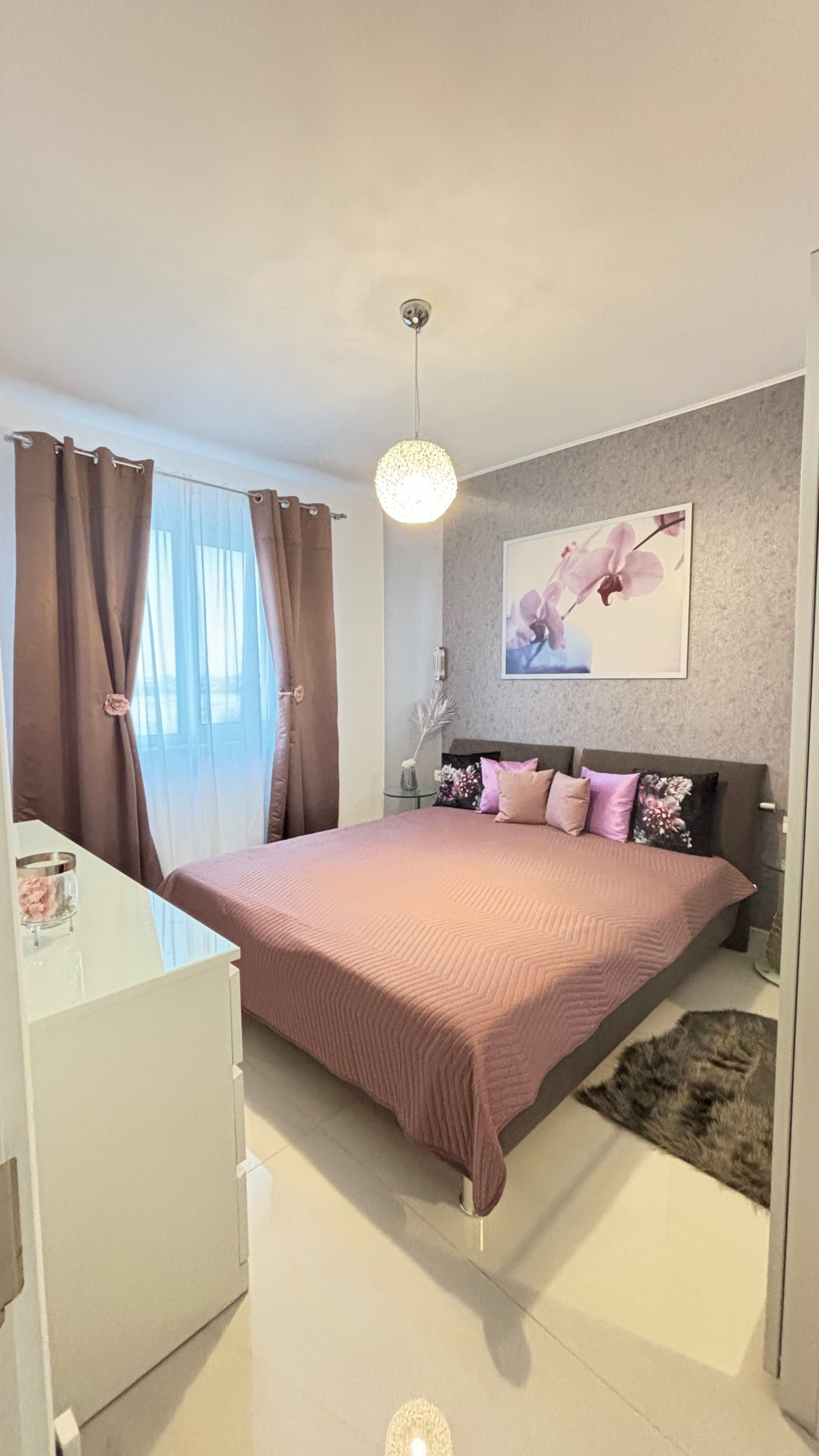 Apartament lux 2 camere mobilat/dotat et.3/4 + loc parcare, in Braytim