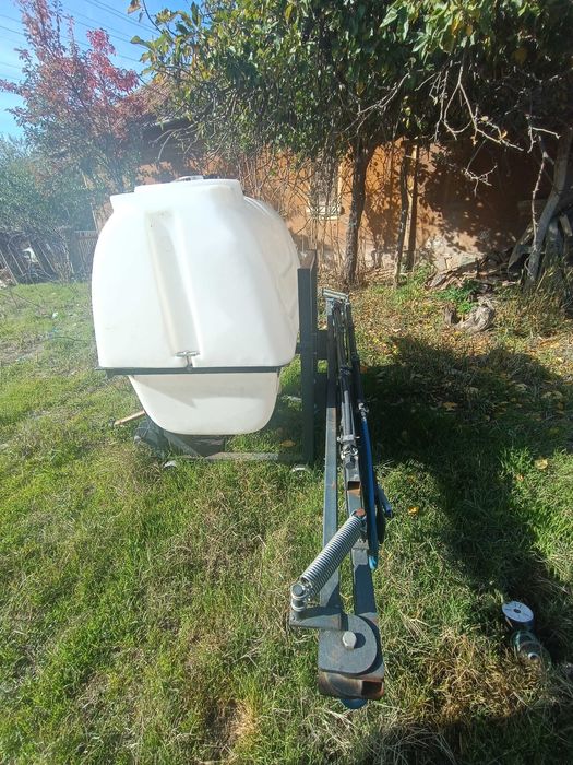 Vând Met Erbicidat 600 L, folosit de două ori.