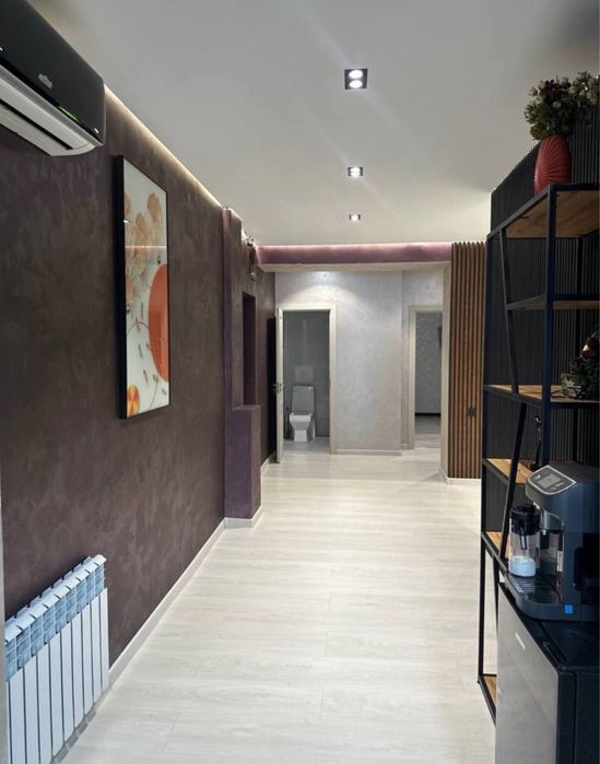 Продается коммерческое помещение 3 комнаты На первой линии