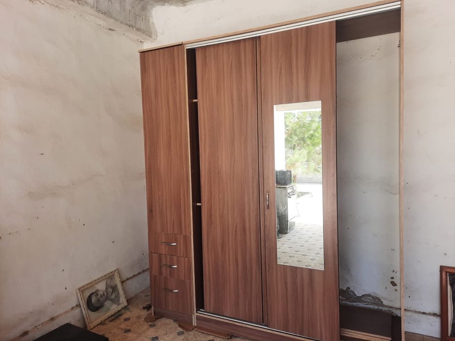 Продам шкаф срочно