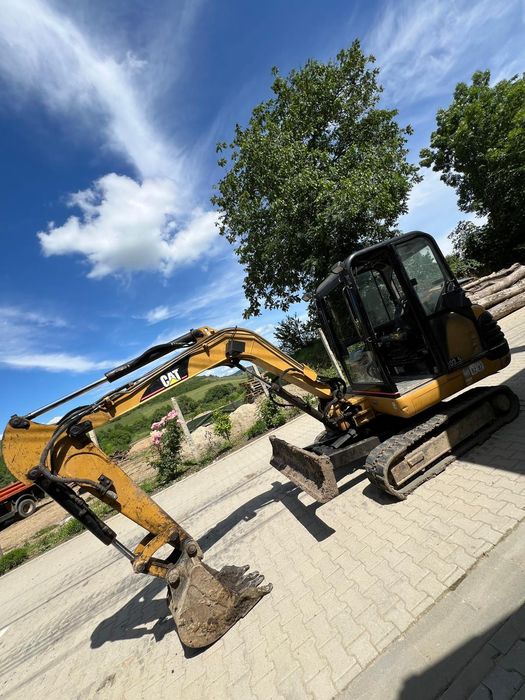 Excavator de închiriat, bobcat + mașină 7.5 t