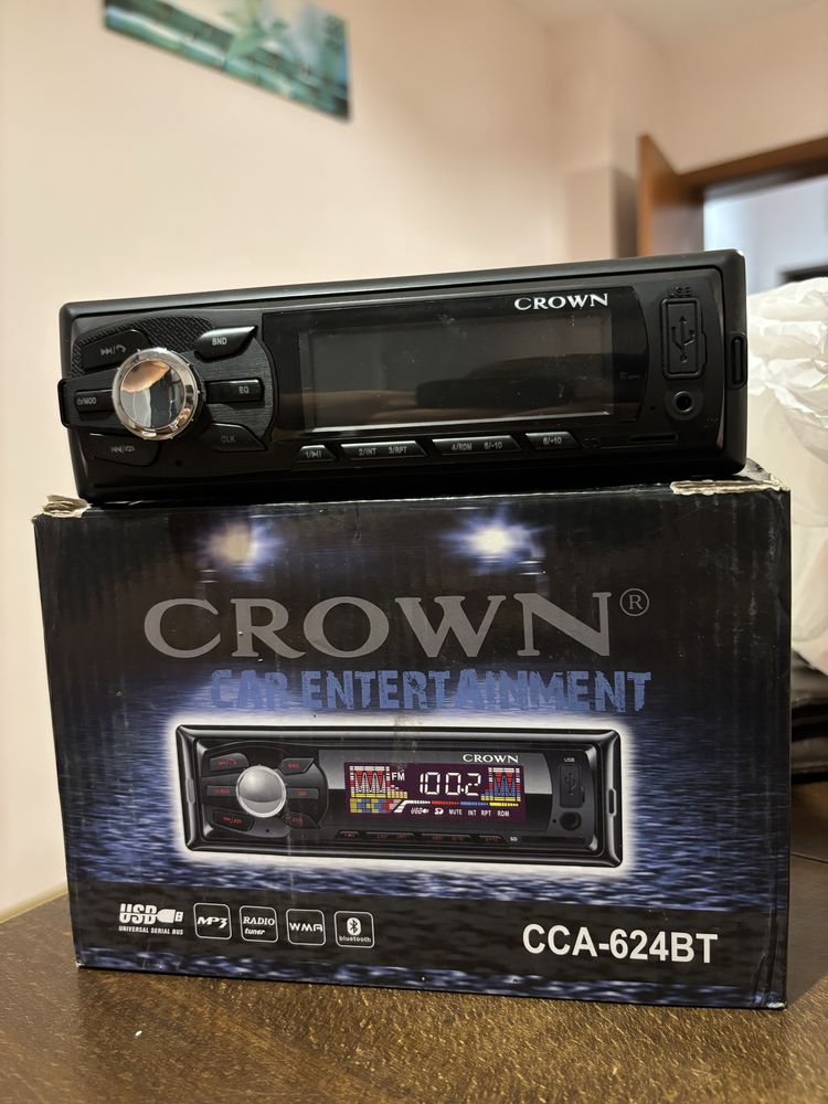 Авто радио Crown Bluetooth AUX USB + ПОДАРЪК