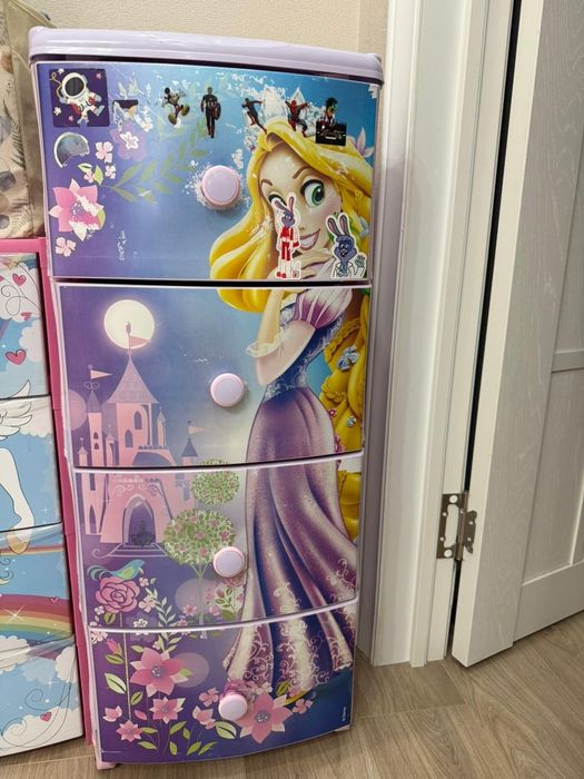 Шкаф для дома детской