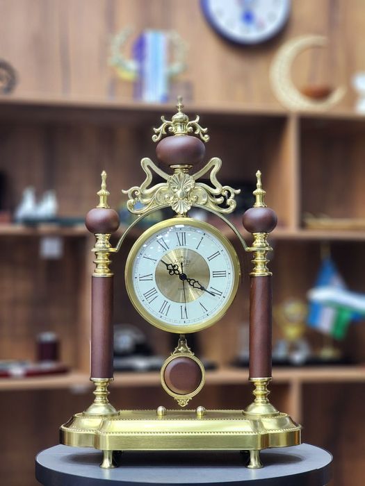 Серьёзно мурской падарок настольный Часы